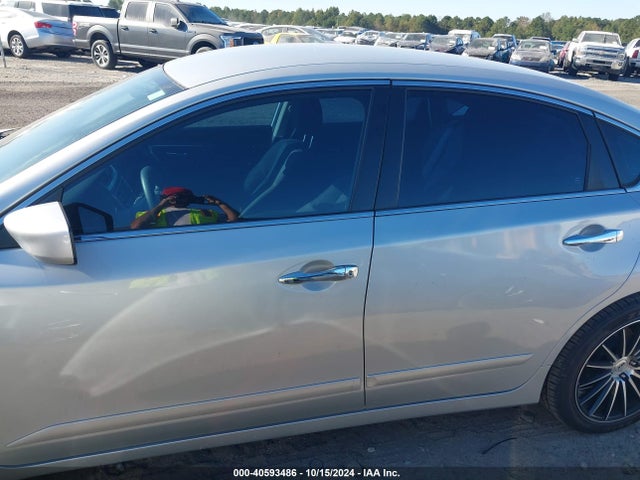 Nissan Altima 2.5 S 2017 1N4AL3AP7HC258394 Image 15