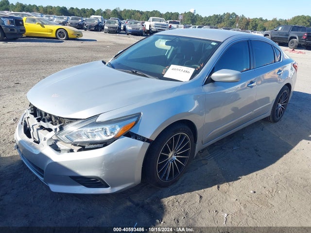 Nissan Altima 2.5 S 2017 1N4AL3AP7HC258394 Image 2