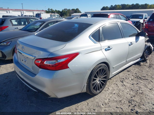 Nissan Altima 2.5 S 2017 1N4AL3AP7HC258394 Image 4