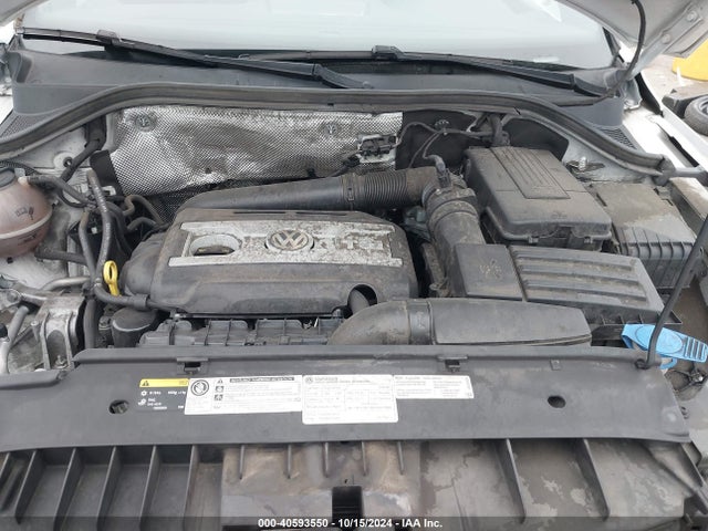 WVGAV7AX2FW606539 Volkswagen Tiguan R-line