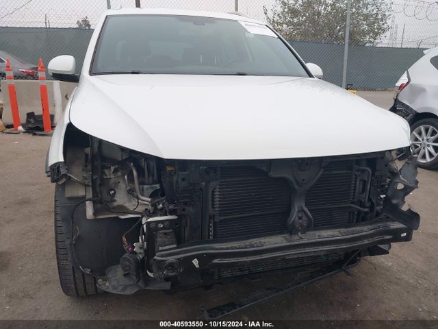 WVGAV7AX2FW606539 Volkswagen Tiguan R-line