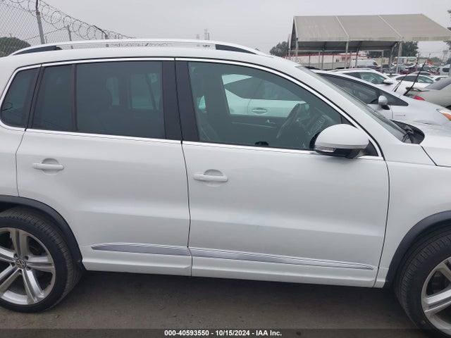 WVGAV7AX2FW606539 Volkswagen Tiguan R-line