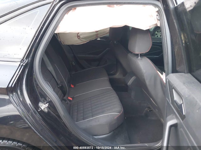3VW6T7BU1KM147046 Volkswagen Jetta Gli 2.0t 35th Anniversary Edition/2.0t Autobahn/2.0t S