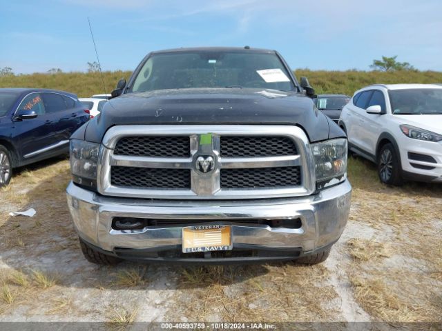 3C6UR5HL1HG518135 RAM 2500 Tradesman  4x4 8' Box