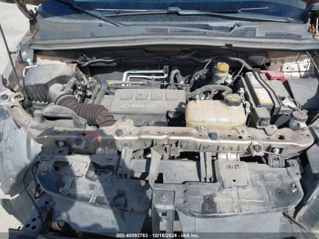 3GNCJNSB3JL301668 Chevrolet TRAX LS
