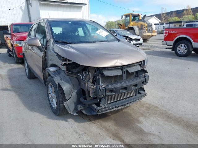 3GNCJNSB3JL301668 Chevrolet TRAX LS