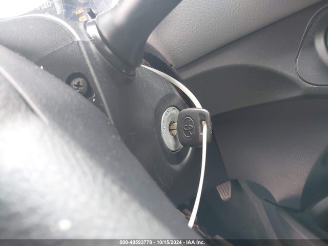 Toyota YARIS L 2015 VNKKTUD39FA032399 Image 11