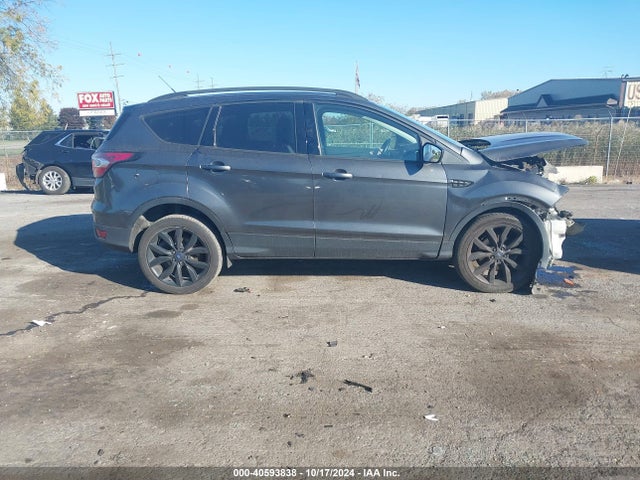 Ford ESCAPE SE 2017 1FMCU0GD1HUB99487 Image 13