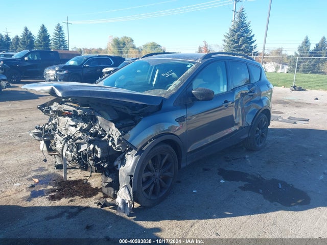 Ford ESCAPE SE 2017 1FMCU0GD1HUB99487 Image 2