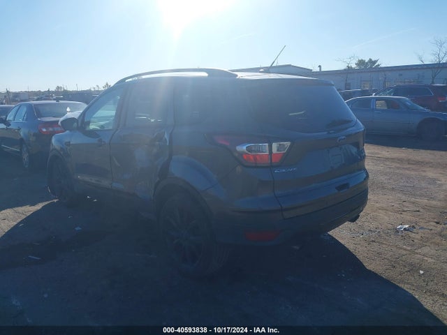 Ford ESCAPE SE 2017 1FMCU0GD1HUB99487 Image 3
