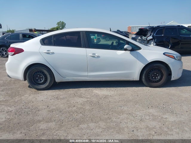 KIA FORTE LX 2017 3KPFL4A70HE077197 Image 13