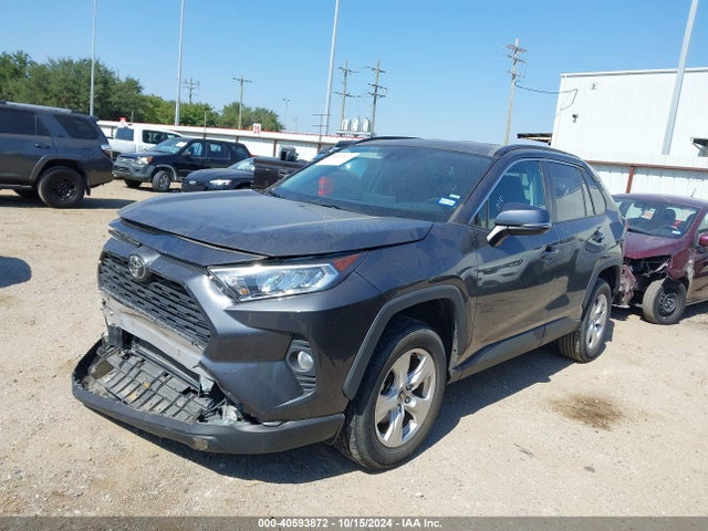 Toyota Rav4 Xle 2021 2T3W1RFV1MW137125 Image 2