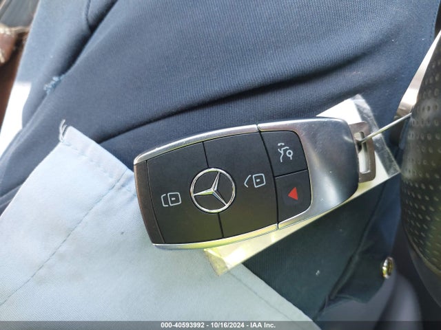 W1N0G8DB1MF898237 Mercedes-Benz Glc 300 Suv