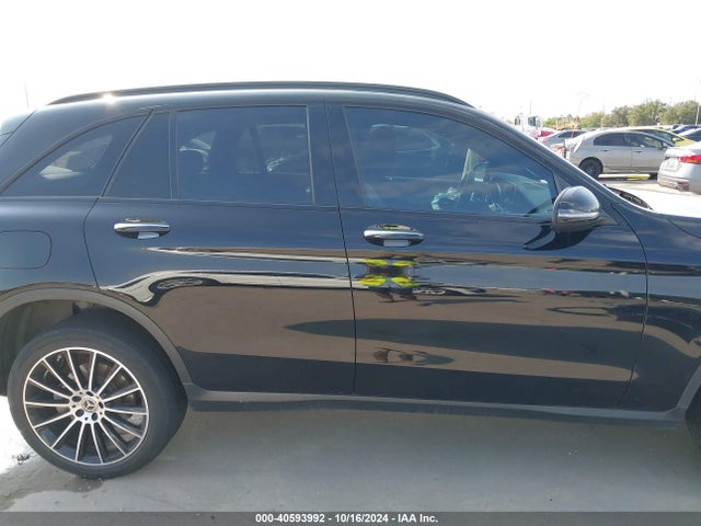 W1N0G8DB1MF898237 Mercedes-Benz Glc 300 Suv