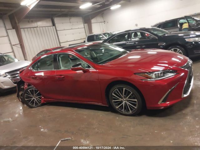 58ADA1C16PU027171 Lexus ES 300H