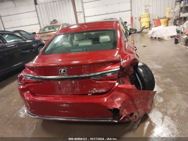 58ADA1C16PU027171 Lexus ES 300H