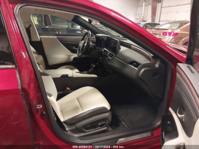 58ADA1C16PU027171 Lexus ES 300H