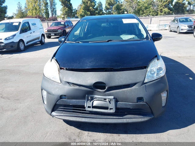 Toyota Prius Two 2015 JTDKN3DU8F0415858 Image 12