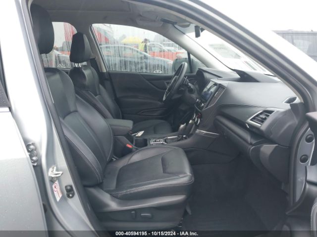 JF2SKAWC2KH487587 Subaru Forester Touring