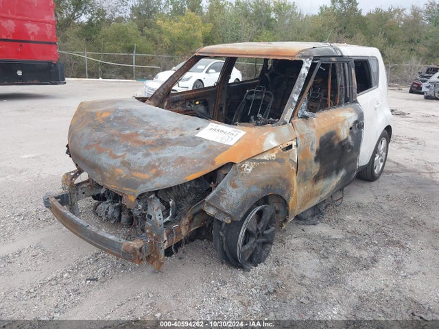 KIA Soul 2018 KNDJN2A2XJ7614256 Image 2