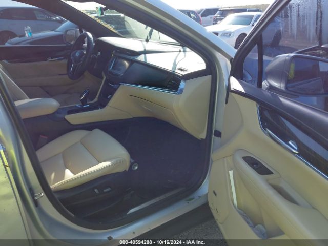 1GYKNARS4HZ140607 Cadillac Xt5 Standard