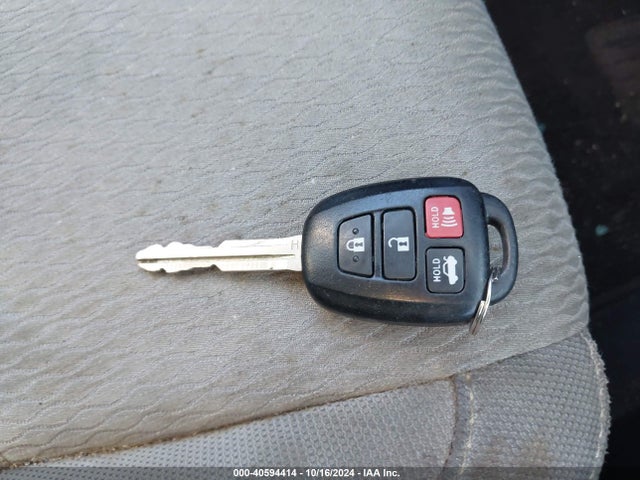 Toyota Corolla Le Eco 2014 5YFBPRHE7EP042168 Image 11