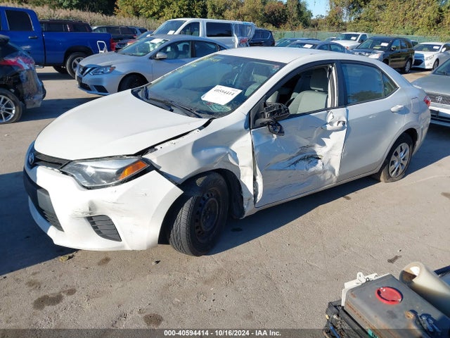 Toyota Corolla Le Eco 2014 5YFBPRHE7EP042168 Image 2