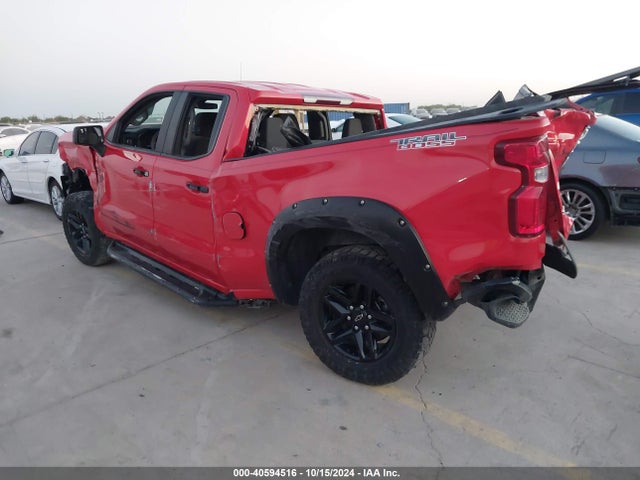 Chevrolet Silverado 1500 Custom Trail Boss 2019 1GCRYCEF7KZ338671 Image 3