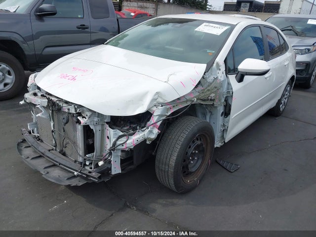 Toyota COROLLA LE 2020 5YFEPRAEXLP134539 Image 2
