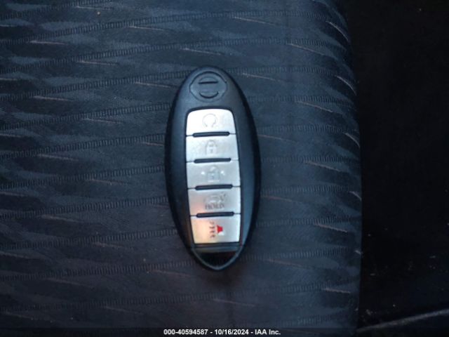 KNMAT2MT2JP537490 Nissan ROGUE SV