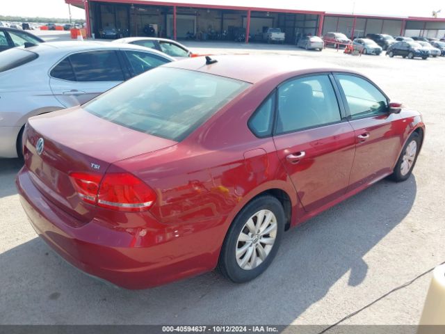 1VWAT7A34FC027526 Volkswagen Passat 1.8t Wolfsburg Edition