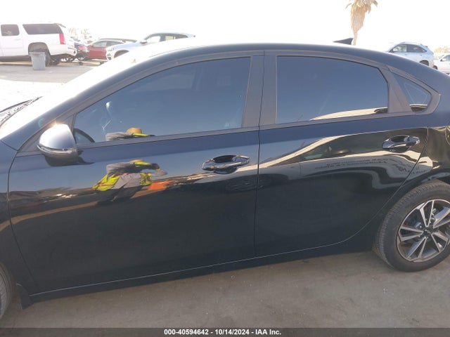 KIA Forte Lxs 2023 3KPF24AD6PE687130 Image 14