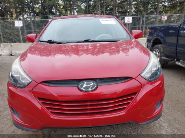 KM8JT3AFXFU022732 Hyundai TUCSON GLS