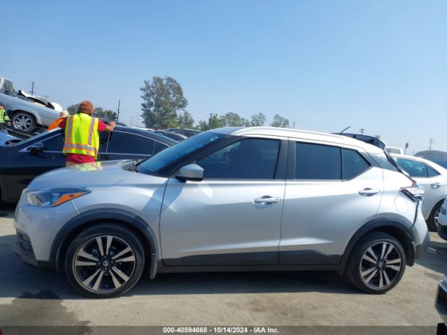 3N1CP5CU1KL564592 Nissan KICKS SV