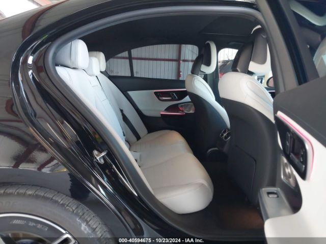 W1KAF4GB9NR010830 Mercedes-Benz C 300 Sedan