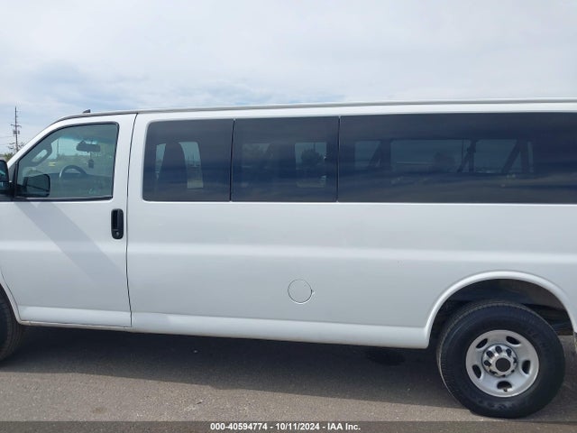 Chevrolet Express Passenger Rwd 3500 Extended Wheelbase Lt 2020 1GAZGPFG4L1180493 Image 14