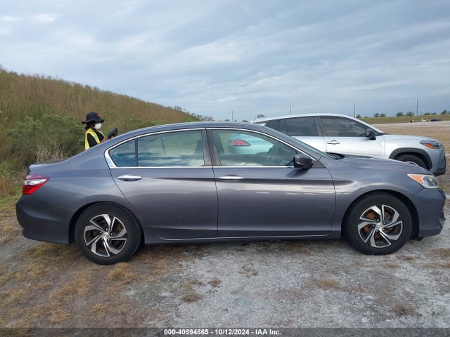 Honda ACCORD LX 2017 1HGCR2F38HA098881 Image 13