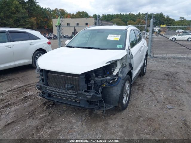 KM8J33A43GU069696 Hyundai TUCSON SE