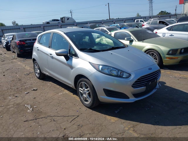 2019 3FADP4EJ9KM156095 main image