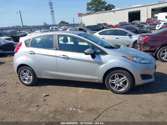 Ford FIESTA SE 2019 3FADP4EJ9KM156095 Image 13