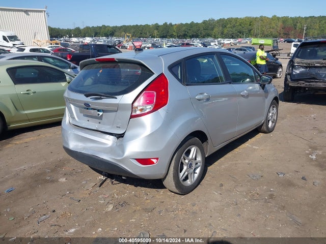 Ford FIESTA SE 2019 3FADP4EJ9KM156095 Image 4