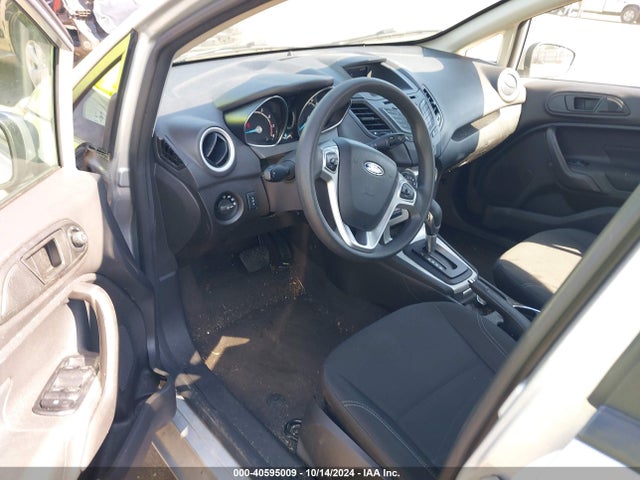 Ford FIESTA SE 2019 3FADP4EJ9KM156095 Image 5