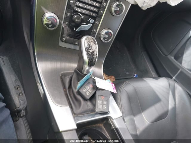 YV140MEKXG1300985 Volvo V60 T5 Drive-e Premier