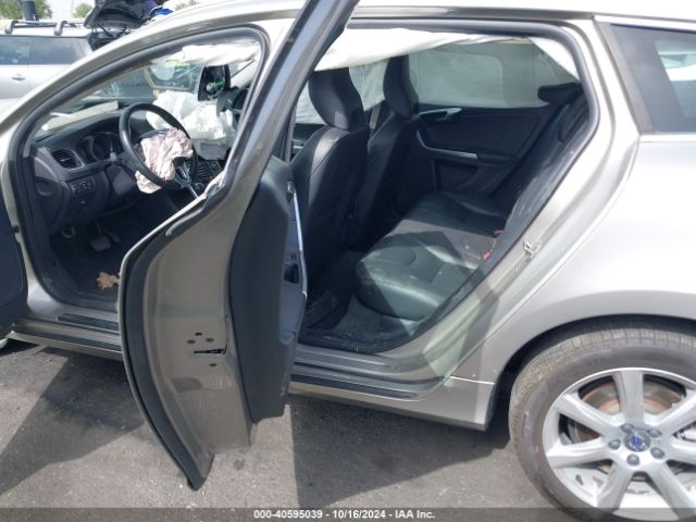 YV140MEKXG1300985 Volvo V60 T5 Drive-e Premier