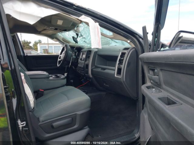 3C6UR5CL5HG753144 RAM 2500 Tradesman  4x4 6'4 Box