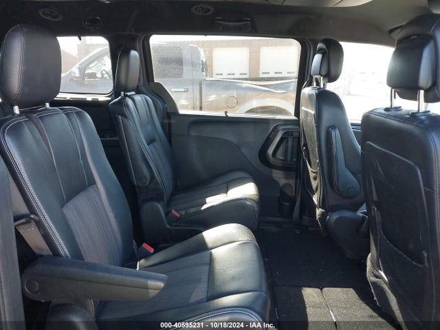 2C4RC1HG0ER297712 Chrysler Town & Country S