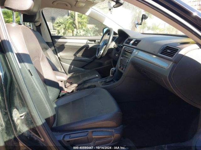 1VWAT7A39FC021284 Volkswagen Passat 1.8t Wolfsburg Edition