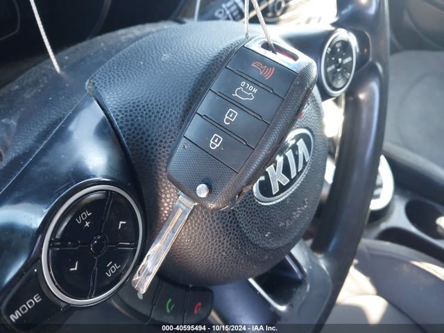 KIA Soul 2014 KNDJN2A27E7010587 Image 11