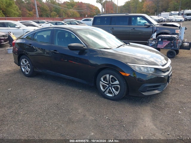Honda Civic Lx 2018 2HGFC2F59JH561392 Image 1