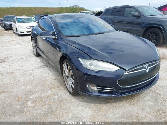 2013 TESLA MODEL S 5YJSA1DP9DFP10833 Photo 0